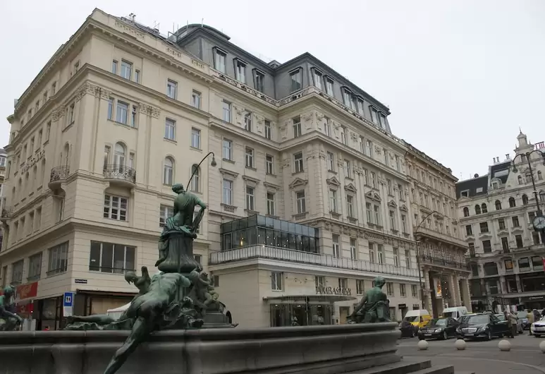 Hotel Ambassador