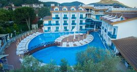 Ocean Blue High Class Hotel