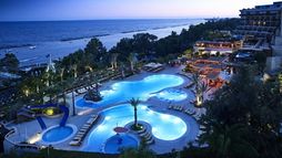 Four Seasons Hotel