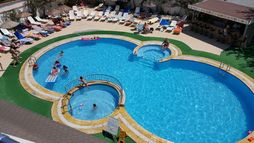 Golden Moon Apart Hotel