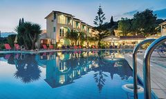 Sunrise Hotel - Adults Only