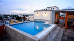 Sunrise 42 Suites Hotel