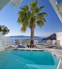 Cliff Side Suites