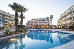 Vitors Plaza Apartments