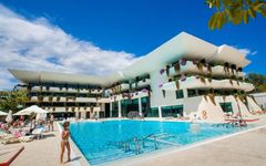 Deloix Aqua Center Hotel