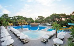 Paloma Foresta Resort