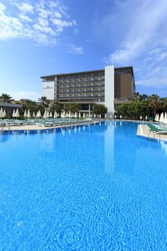 Royal Garden Select & Suite Hotel