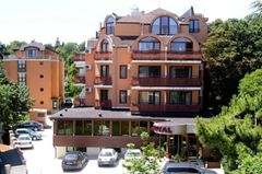 Royal Beach Hotel