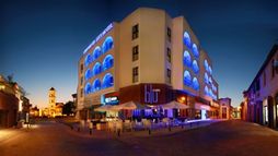 Hotel Livadhiotis City