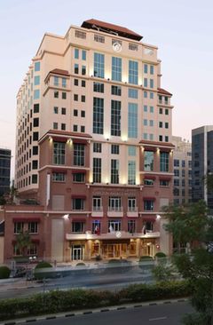 Carlton Palace Hotel