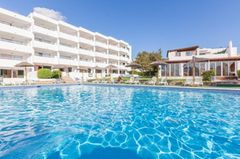 Torrent Bay by Intercorp Group