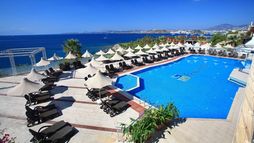 Forever Club Hotel