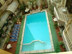 Alexandra Hotel