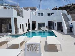 Kasimatis Suites