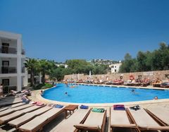 Hotel Queens Resort