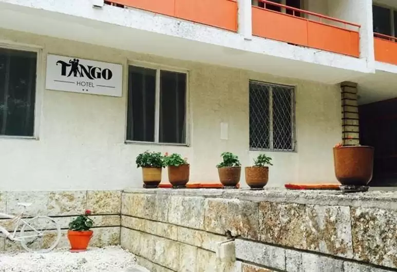 Hotel Tango