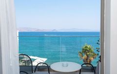 Hotel Triton