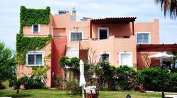 Villa Fleria Seaside Studios & Apartments